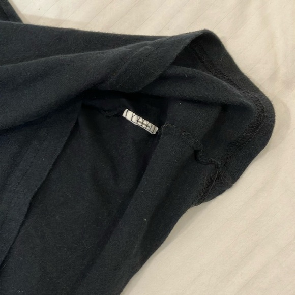 John Deere medium women’s Black T-Shirt with buck - Picture 3 of 9